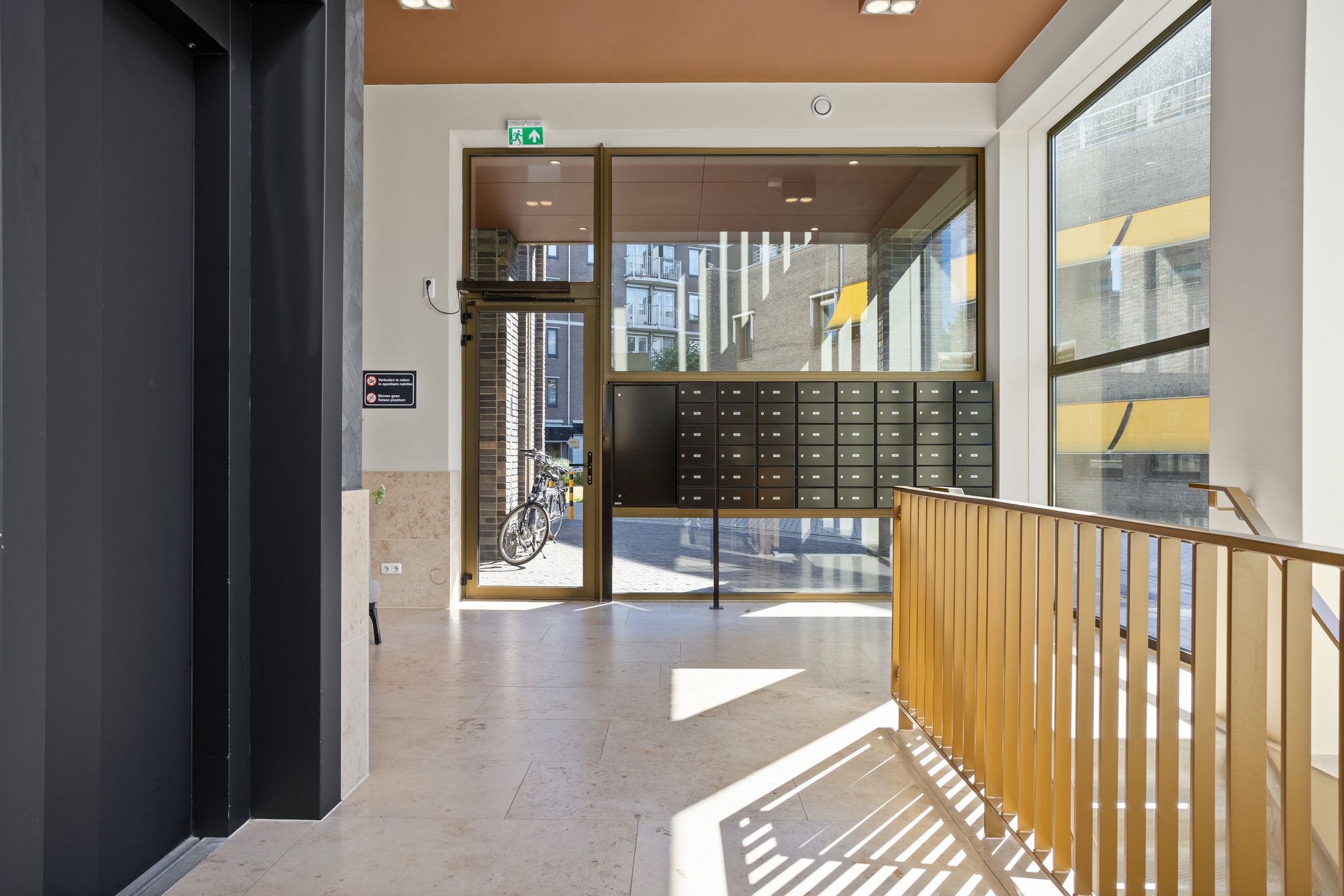 Foto 33 van Weerdingerstraat 343