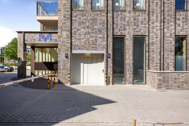 Foto 41 van Weerdingerstraat 343