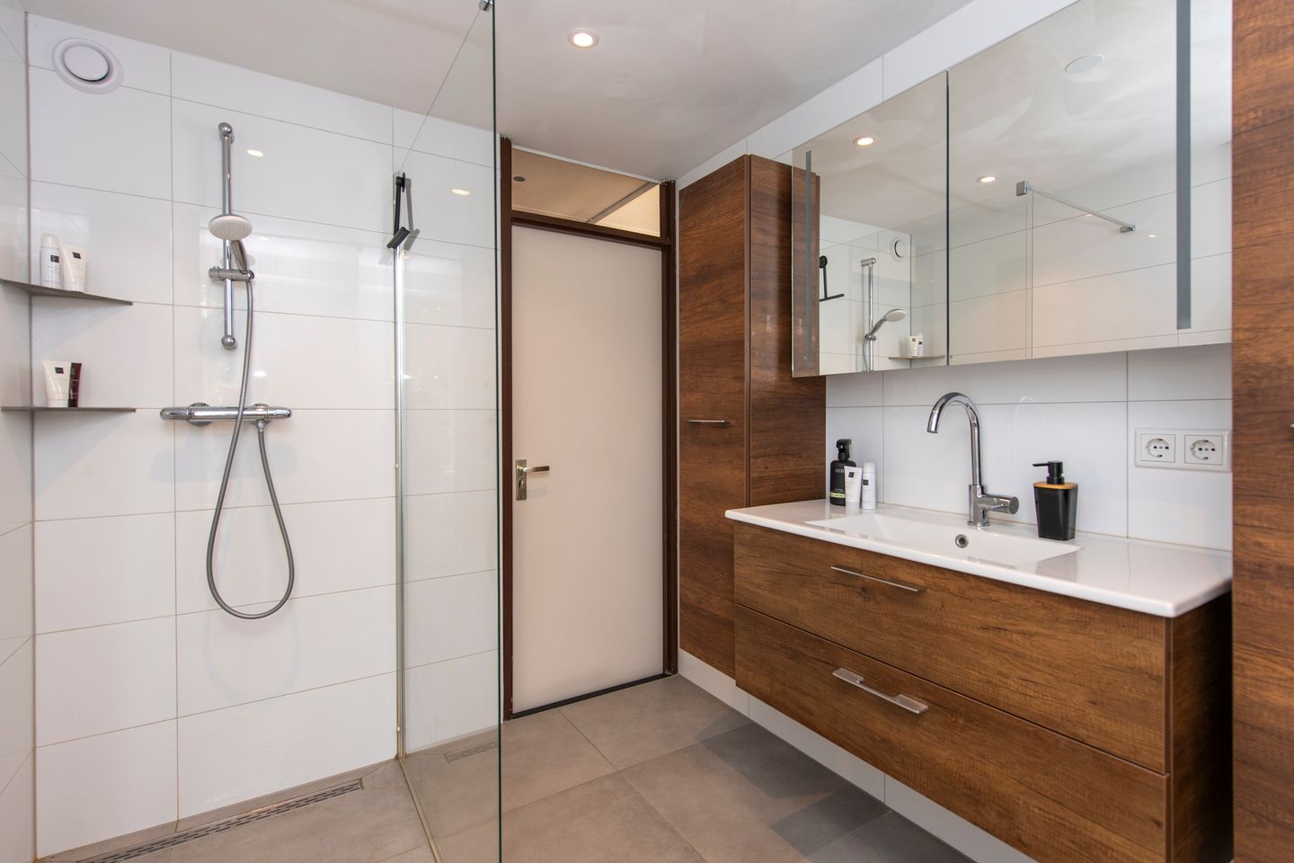 Foto 20 van Alpenlaan 187