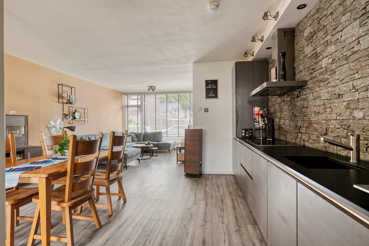 Foto 11 van Fagotstraat 17