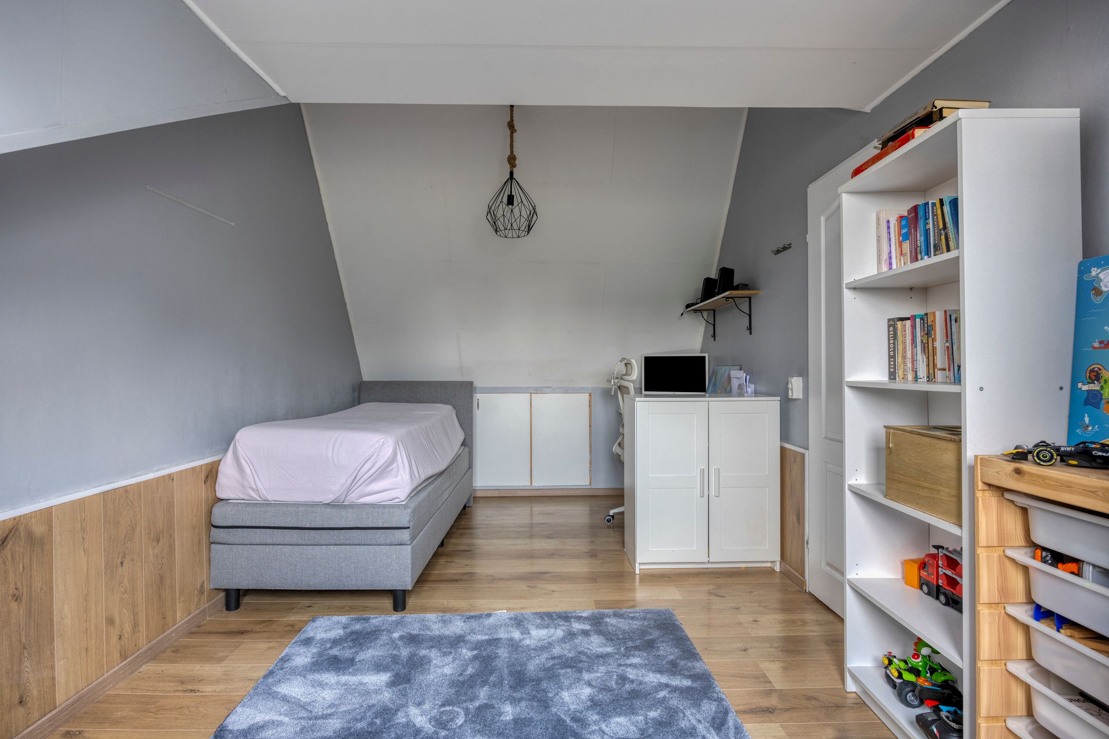 Photo 30 of De Pol 25