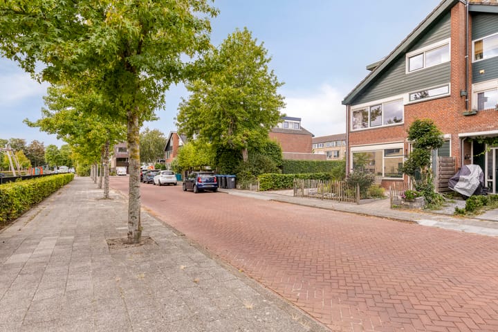 Foto 7 van H W Croeslaan 12