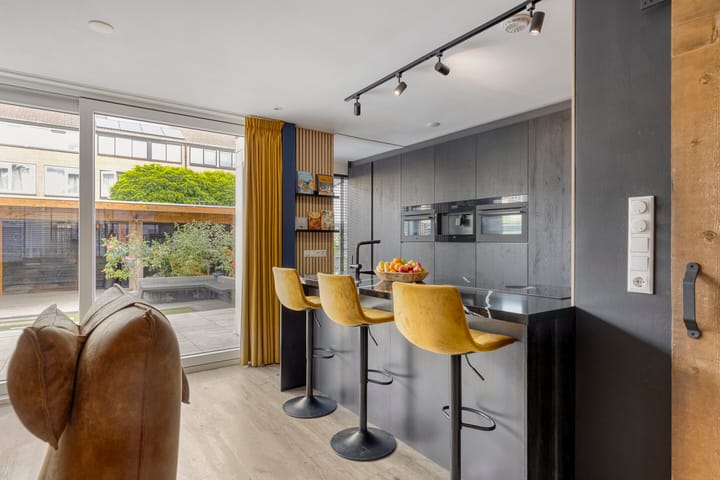 Foto 15 van H W Croeslaan 12