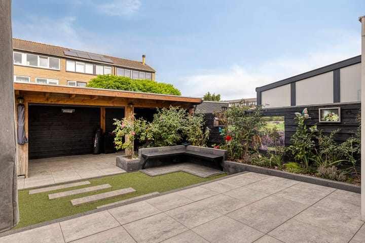 Foto 30 van H W Croeslaan 12