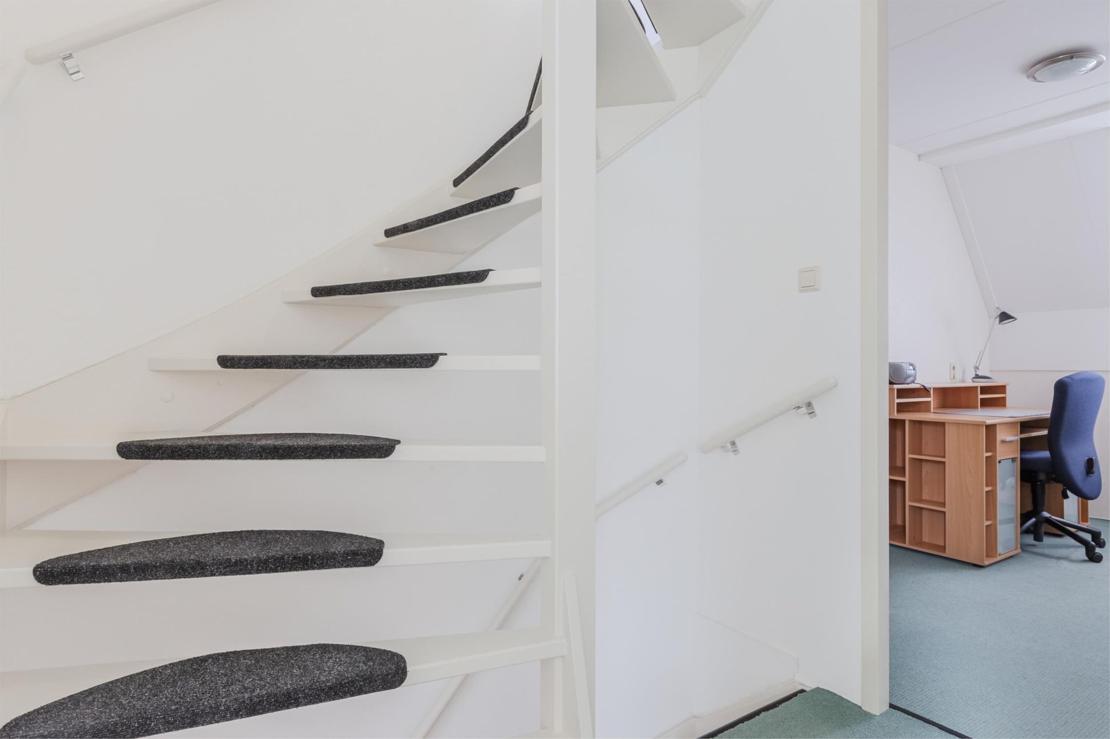 Foto 24 van Alstroemeriastraat 11