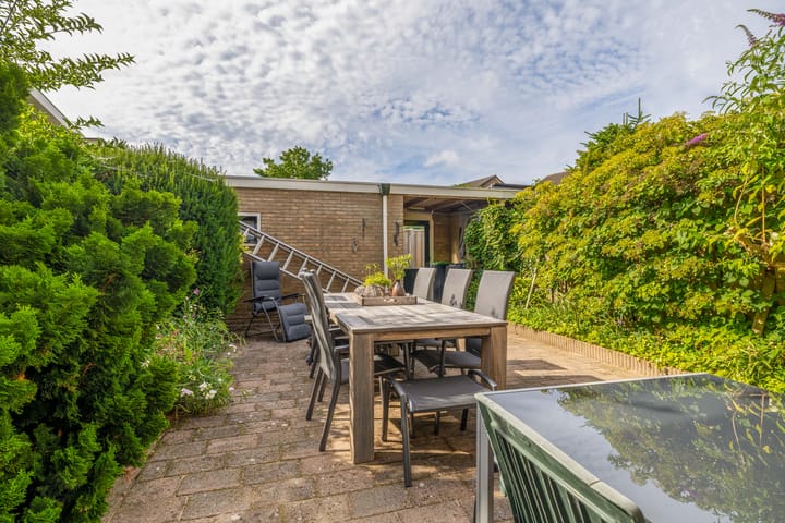 Foto 2 van Holzstraat 26