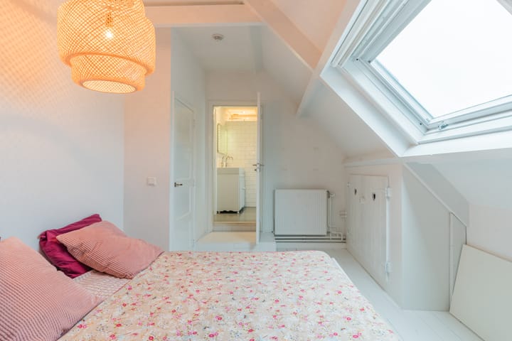 Foto 32 van Loeffstraat 6