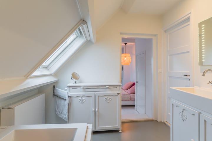 Foto 33 van Loeffstraat 6