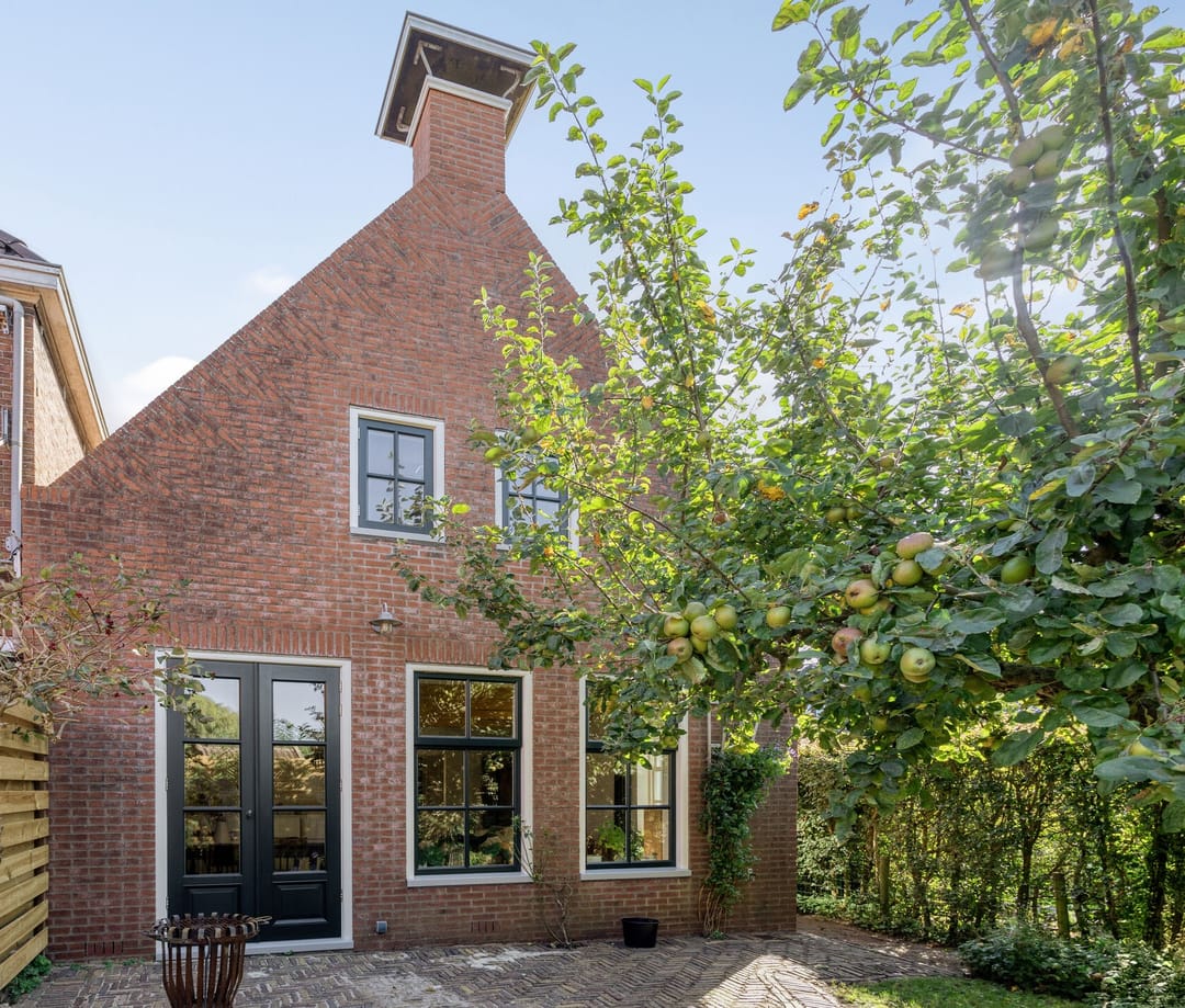 Photo 2 of Torenstraat 8