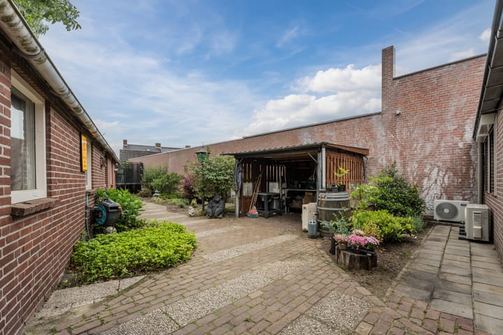 Foto 24 van Breestraat 56