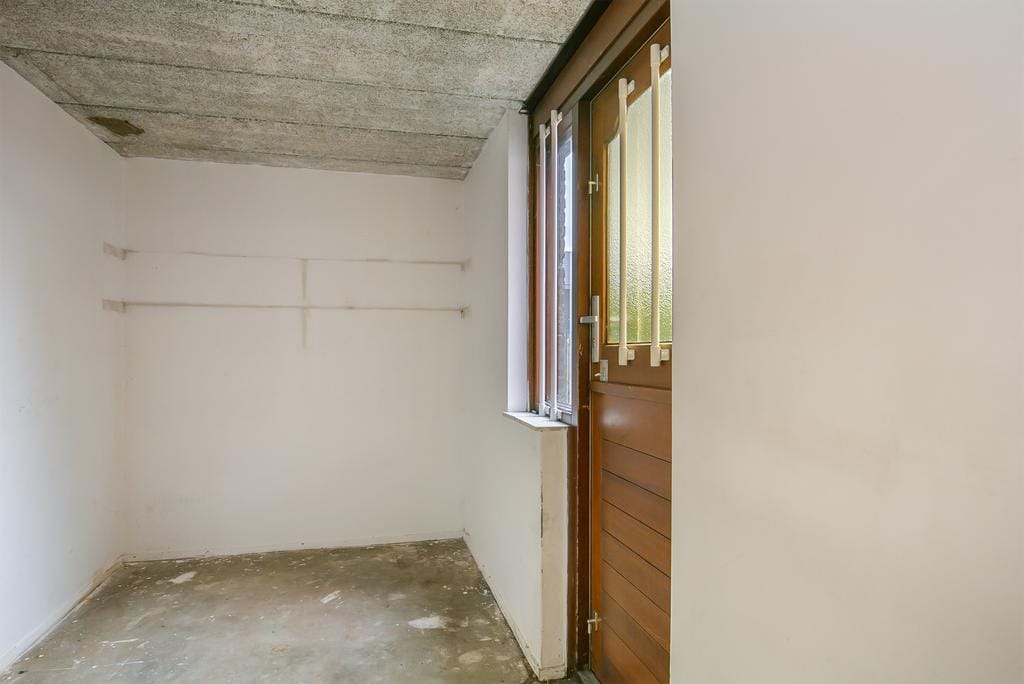 Photo 8 of Carry van Bruggenstraat 35