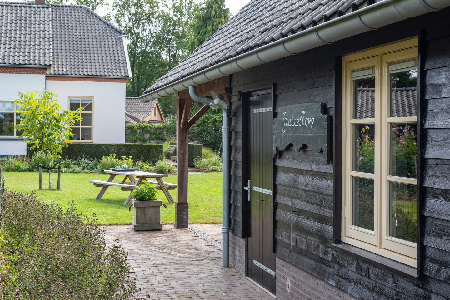 Photo 65 of Steenderenseweg 13