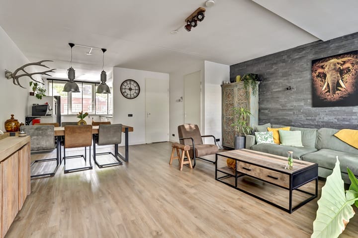 Foto 2 van Klaproos 12