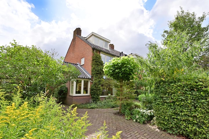 Photo 3 of Heemskerklaan 27