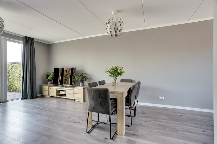 Photo 8 of Anna Maria van Schurmanlaan 74