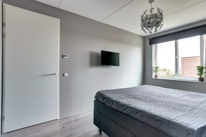 Photo 12 of Anna Maria van Schurmanlaan 74