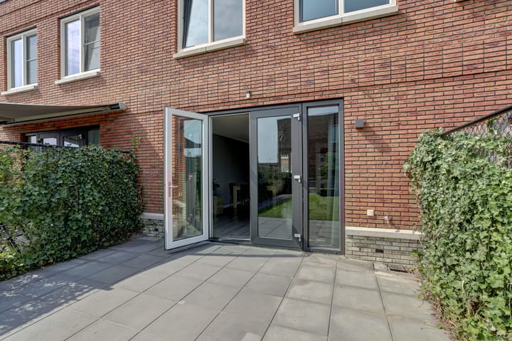 Photo 19 of Anna Maria van Schurmanlaan 74