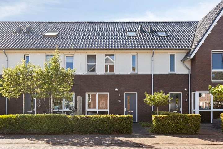 Photo 4 of Dominicus van Ophovenstraat 18