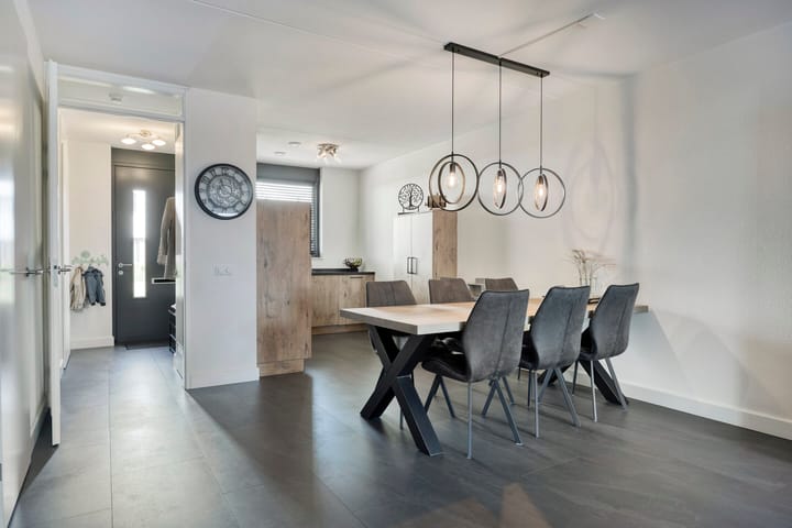 Foto 12 van Muurhagedis 18