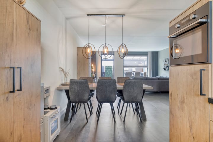 Foto 15 van Muurhagedis 18