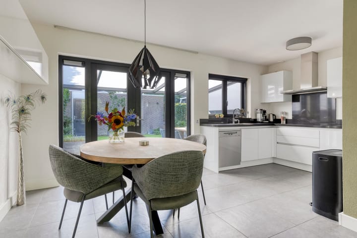 Photo 16 of Bovenkruier 9