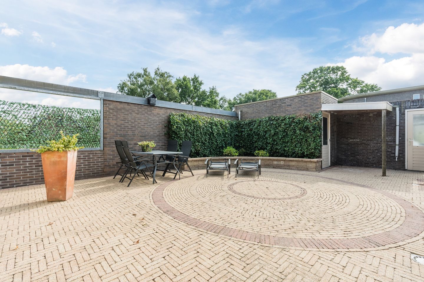 Foto 34 van Ernst Casimirstraat 1