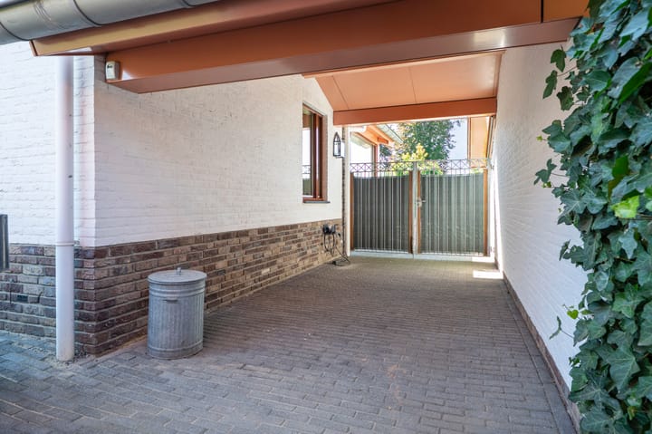 Foto 30 van Beukeboomweg 32