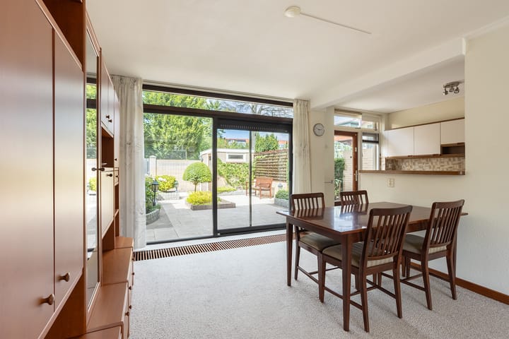 Foto 11 van Vernhoutstraat 12