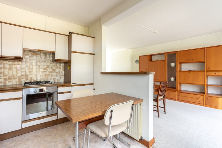 Foto 15 van Vernhoutstraat 12