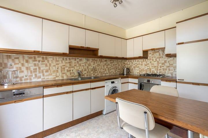 Foto 16 van Vernhoutstraat 12