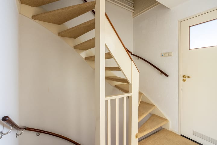 Foto 17 van Vernhoutstraat 12