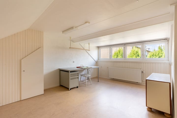 Foto 26 van Vernhoutstraat 12