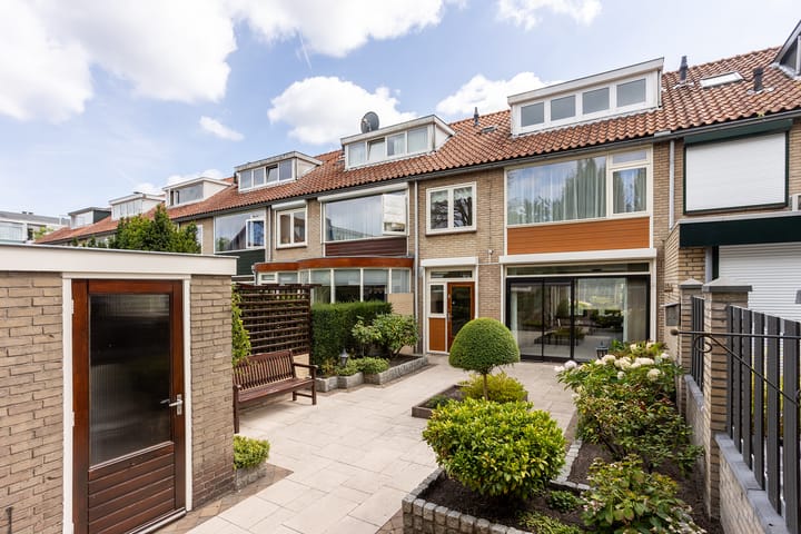 Foto 29 van Vernhoutstraat 12