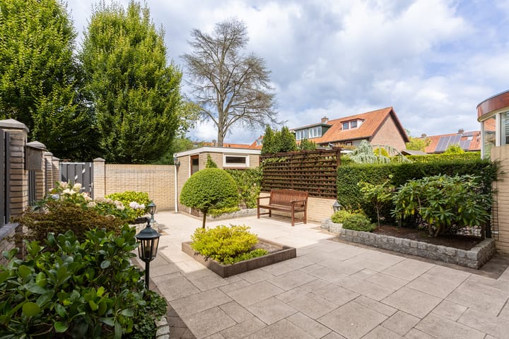 Foto 31 van Vernhoutstraat 12