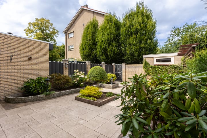 Foto 32 van Vernhoutstraat 12