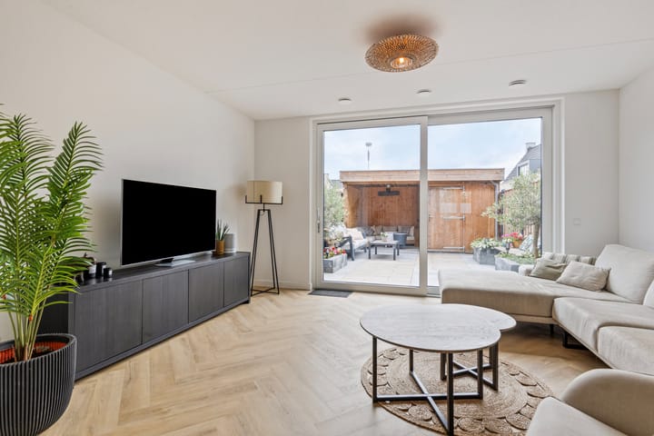 Foto 8 van Dwingel 6