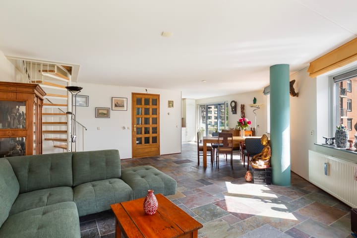 Foto 2 van Van Harmelenstraat 182