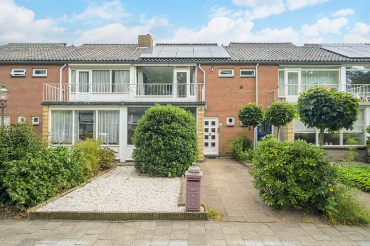 Foto 1 van Dennenlaan 38