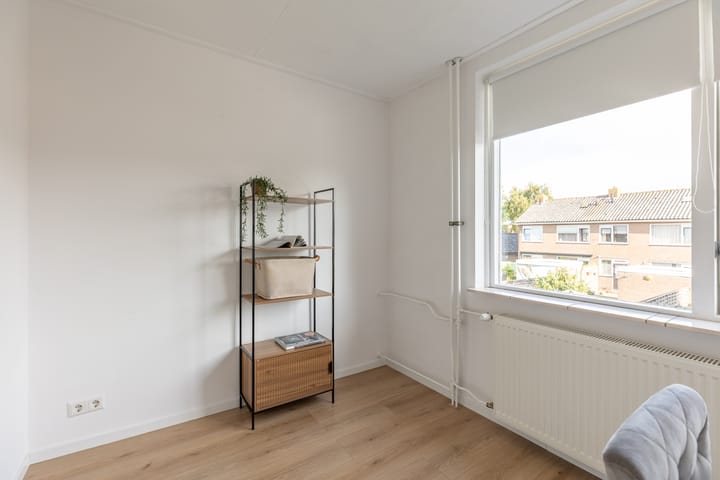 Foto 21 van Julianalaan 135