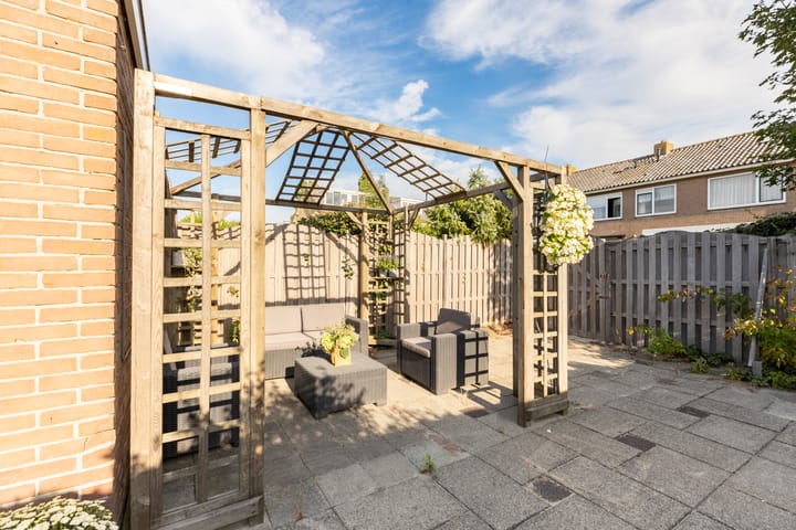 Foto 35 van Julianalaan 135