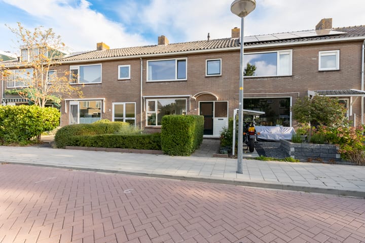 Foto 43 van Julianalaan 135