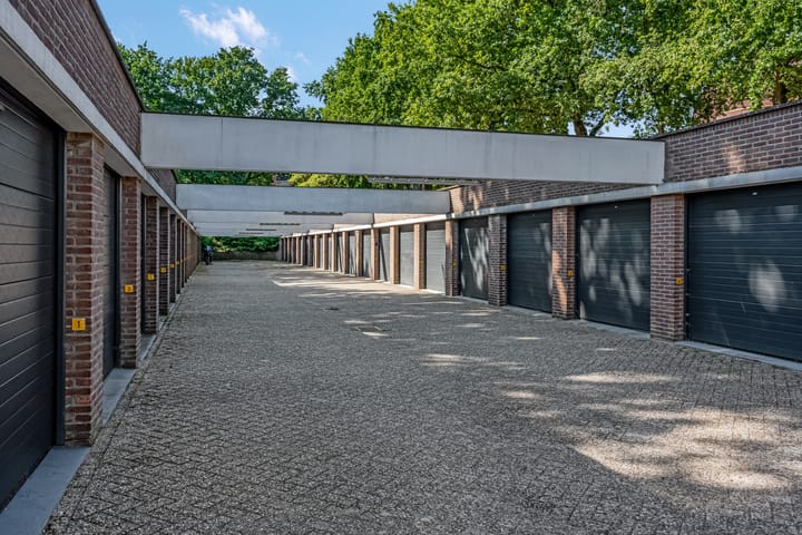 Foto 23 van Rozenlaan 73