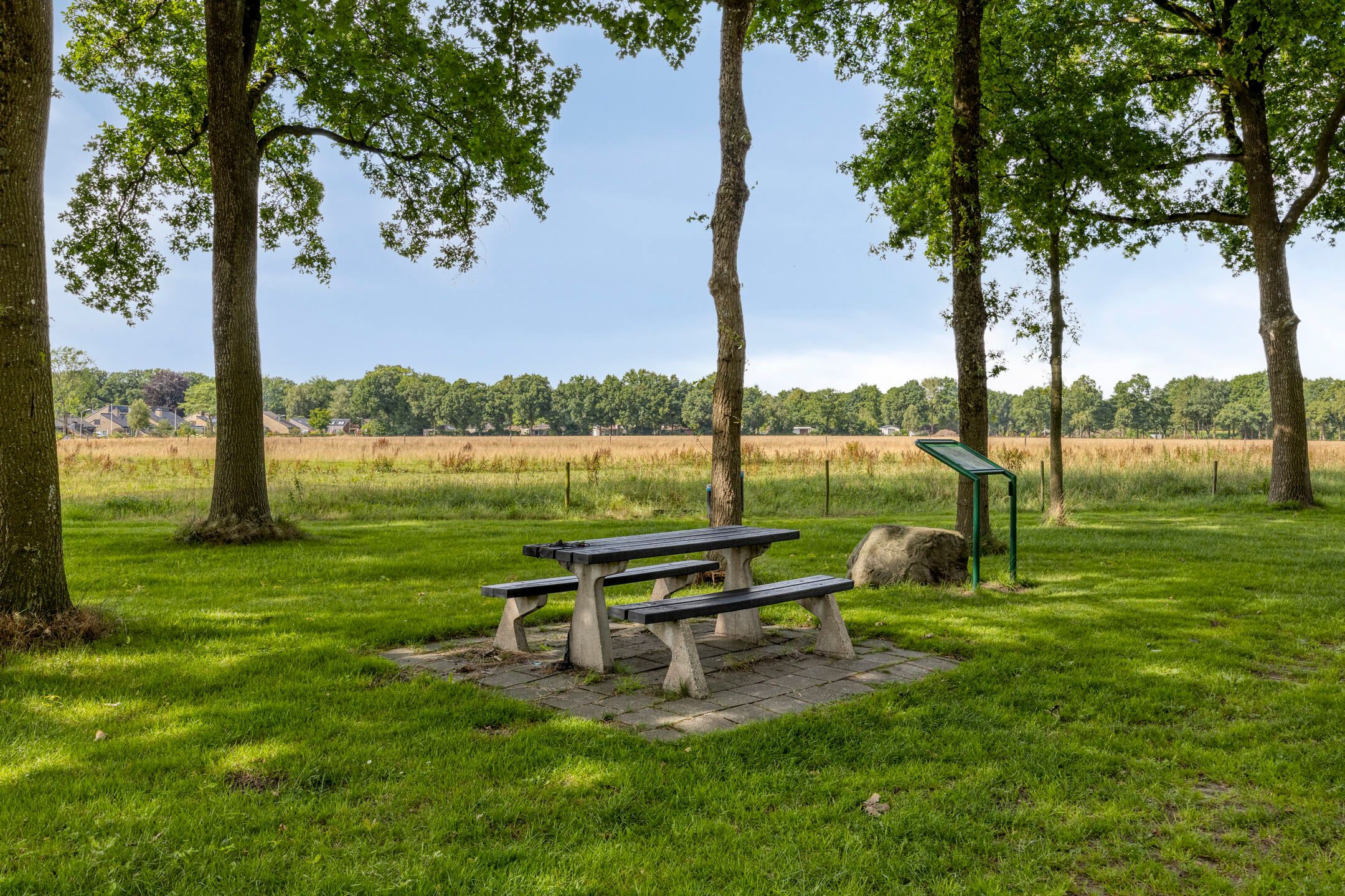 Photo 42 of Torenakkers 9