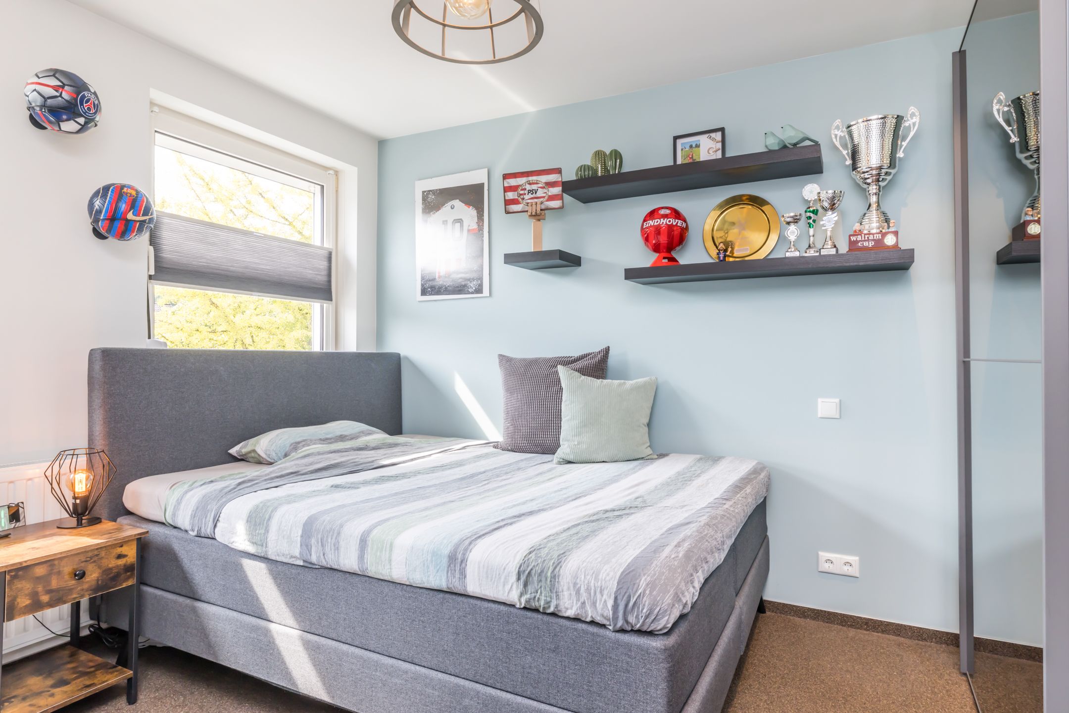 Foto 30 van Louis Eliasstraat 24