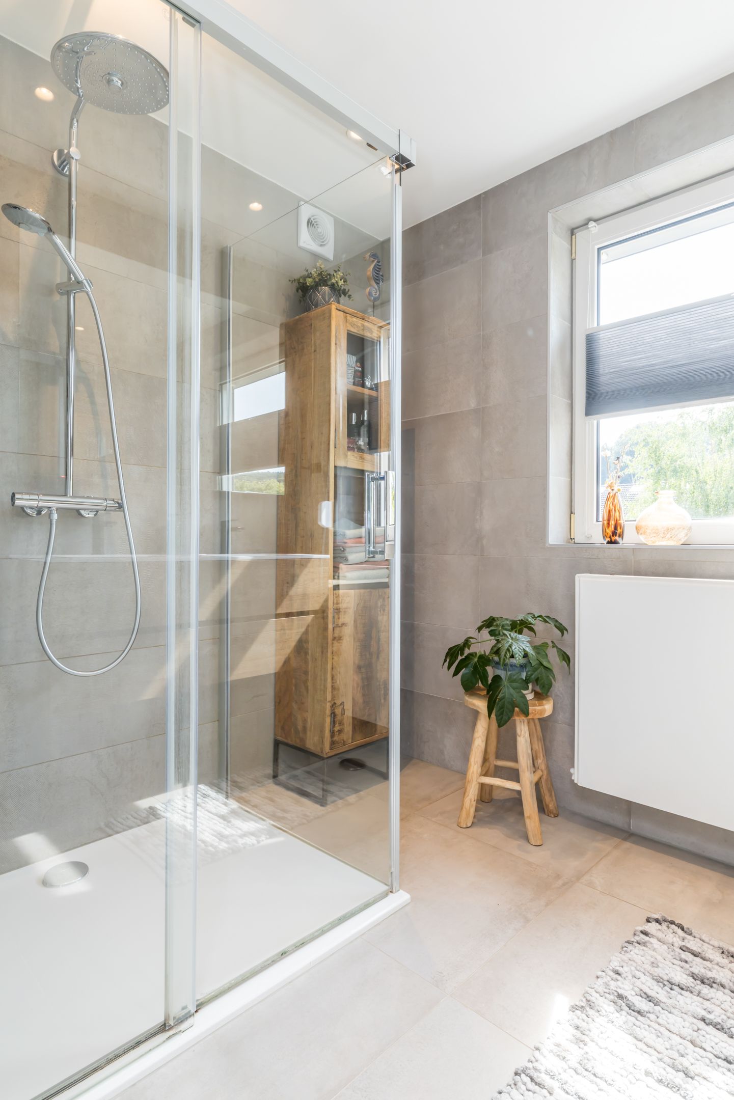 Foto 36 van Louis Eliasstraat 24