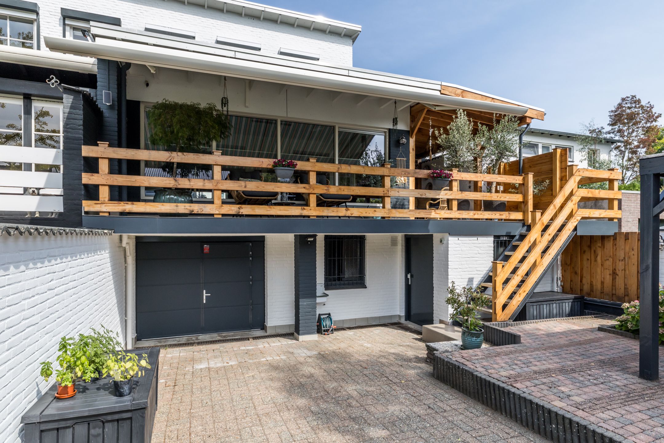 Foto 48 van Louis Eliasstraat 24