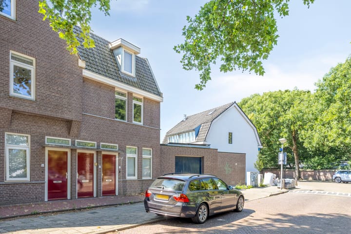 Foto 10 van Lottistraat 1-A