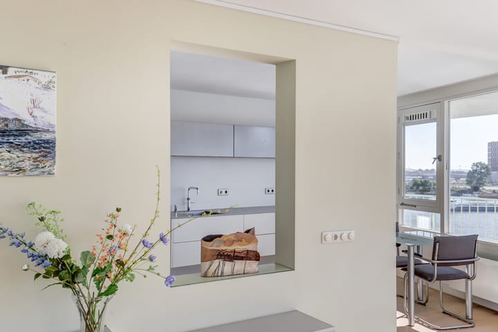 Foto 15 van Venetiëhof 145