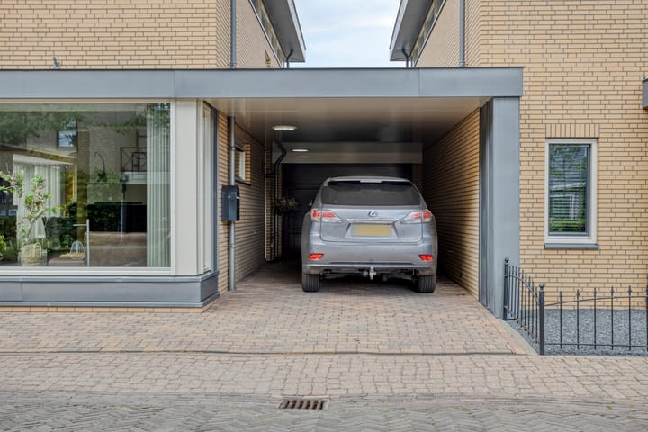 Photo 7 of Patronaatstraat 13