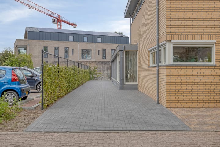 Photo 8 of Patronaatstraat 13